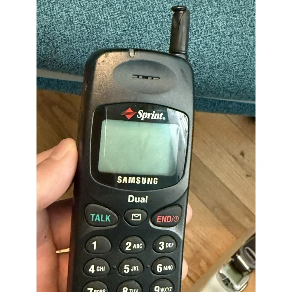 Vintage SAMSUNG SCH-1500 Sprint PCS Phone, Untested, No Power Cord